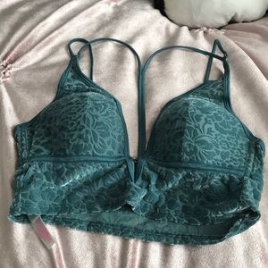 Size Small velvet Bralet